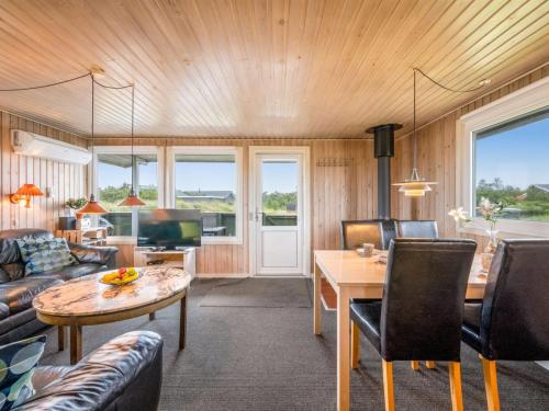 Holiday Home Lambe - from the sea by Interhome in Hvide Sande