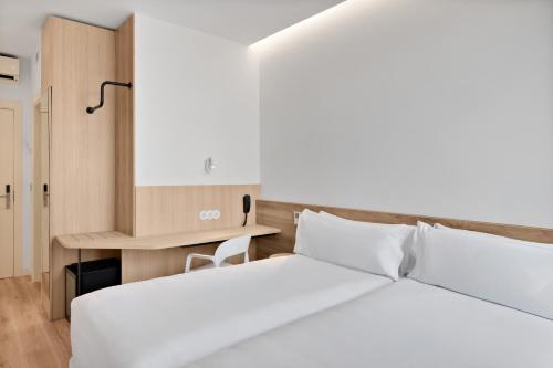 B&B HOTEL Alicante Aeropuerto - image 3