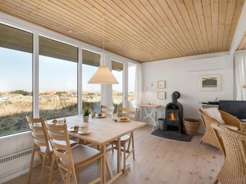 Holiday Home Vina - 200m to the fjord by Interhome in Hvide Sande