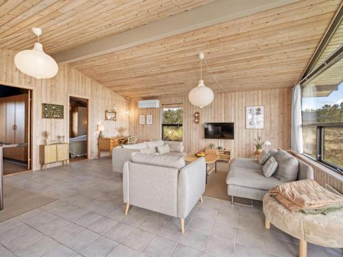 Holiday Home Brunkil - 500m from the sea by Interhome in Bjerregard