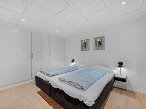 Holiday Home Fina - 15km from the sea by Interhome near Hee Train Station
