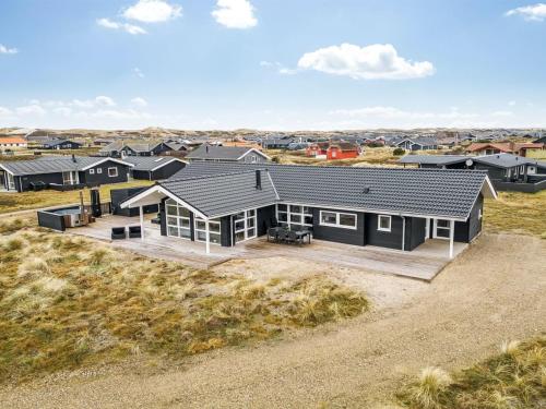  Holiday Home Tola - 450m from the sea by Interhome in Bjerregård