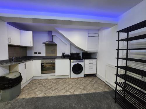 Luxury Cottage Stay Rooms Free Wifi Old Trafford Manchester, Manchester (photo 8)