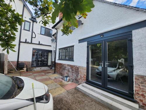 Luxury Cottage Stay Rooms Free Wifi Old Trafford Manchester, Manchester (photo 9)