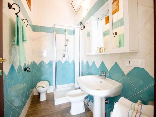 Sprawling Apartment in Cala Gonone near Cala Fuili Beach - image 12