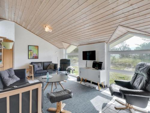 Holiday Home Hariet - 600m from the sea by Interhome in Klitmoller