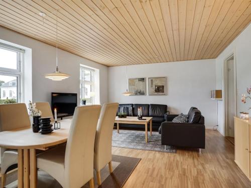 Apartment Eini - 4-5km from the sea by Interhome in Ulfborg