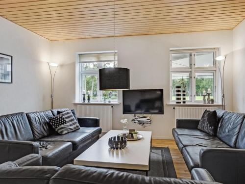 Apartment Eini - 4-5km from the sea by Interhome in Ulfborg