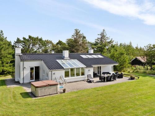  Holiday Home Fatima - 800m from the sea by Interhome in Torsted