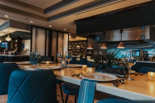 Restaurant, Hilton Dallas/Southlake Town Square in Southlake