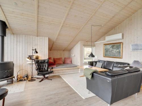 Holiday Home Rosali - 500m from the sea by Interhome in Klitmoller