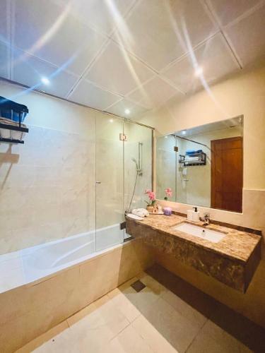 Luxurious 1 Bedroom Apartment in Heart of Dubai - image 2