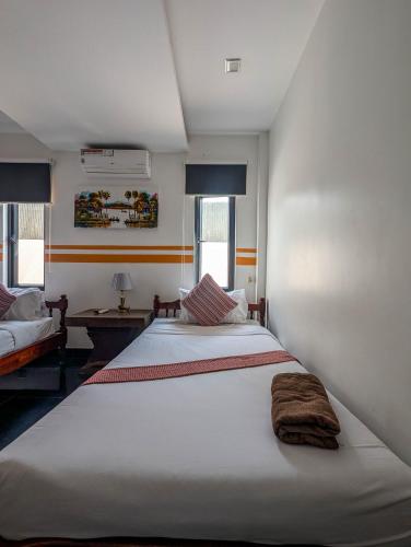 room detail thumbnail 0