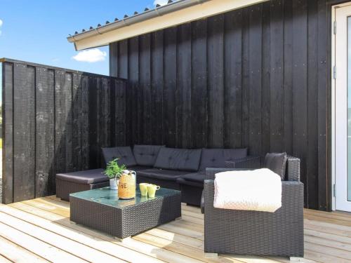 Holiday Home Mayke - 900m from the sea by Interhome in Lokken