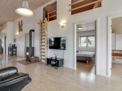 Holiday Home Mayke - 900m from the sea by Interhome in Lokken