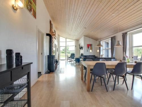 Holiday Home Mayke - 900m from the sea by Interhome in Lokken