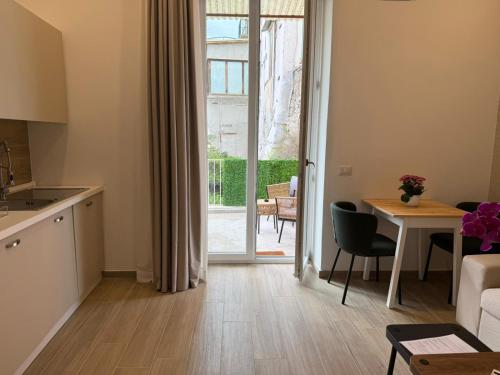 Riviera Collection - Rooms and Suites in Chiaia