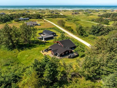 Holiday Home Gullborg - 800m from the sea by Interhome, Løkken