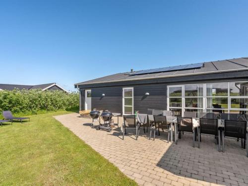 Holiday Home Vitori - 800m from the sea by Interhome in Lokken