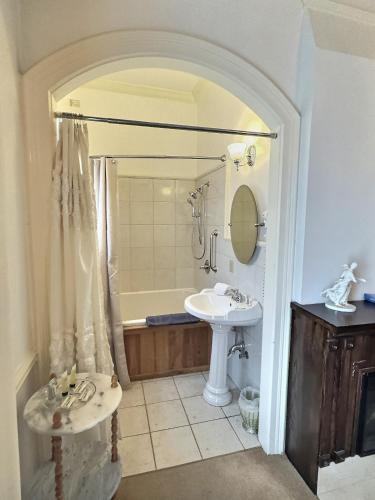 Historic Sion Bass Guest House – Fort Wayne, IN