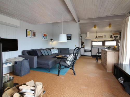 Holiday Home Riitta - 300m from the sea by Interhome in Hvorup Klit