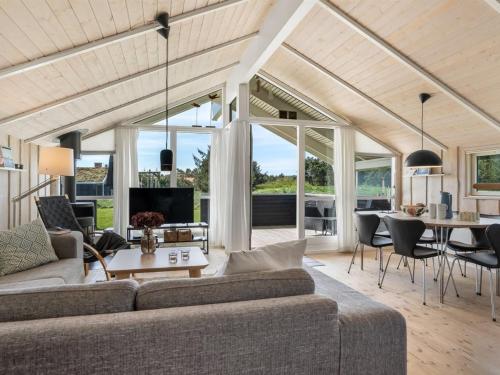 Holiday Home Eddi - 550m from the sea by Interhome in Hvorup Klit