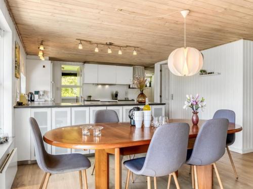 Holiday Home Vilhelmiina - 350m from the sea by Interhome in Lokken
