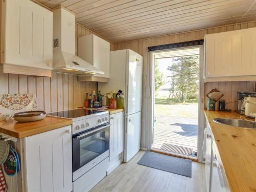 Holiday Home Birgid - 900m from the sea by Interhome in ฮวอรุป คลิต