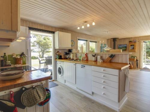 Holiday Home Birgid - 900m from the sea by Interhome in ฮวอรุป คลิต