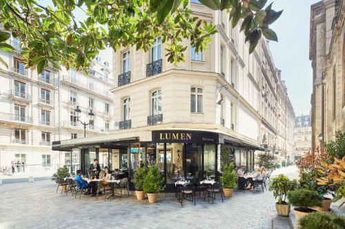 Hotel Lumen Paris Louvre