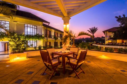 景观, 马哈威利齐酒店 (Mahaweli Reach Hotel) in 康提