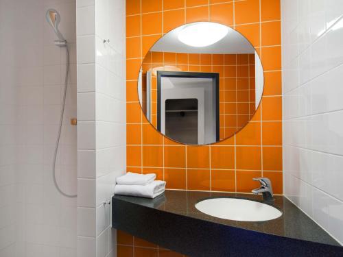 B&B Hotel Frankfurt-Nord - image 8
