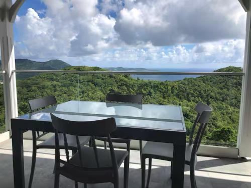 EDEN-RÉSIDENCE Le SAINT-BARTH Vue Mer et Piscine (EDEN-RESIDENCE Le SAINT-BARTH Vue Mer et Piscine) in Sainte-Luce