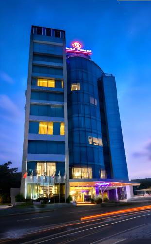 Зовнішній вигляд готелю, Grand Palace Hotel & Resort Sylhet in Sylhet