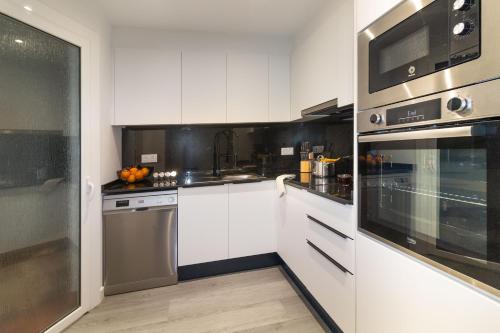 Spacious New and Renovated Apartment in Plaza España with Stunning Terrace-Garden and Exquisite Decoration, Barcelone (photo 9)