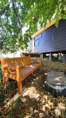 Cabin in the woods for travelers in Los Lagos