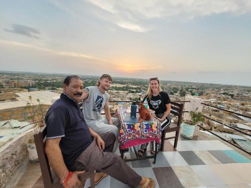 Hostel Peace & Love Home Stay, Джайсалмер (фото 7)