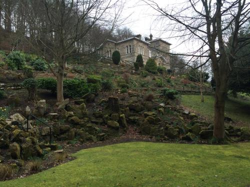 Mansfield House