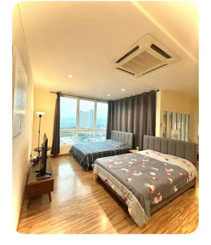 Setapak Central Mall Bathtub & Netflix