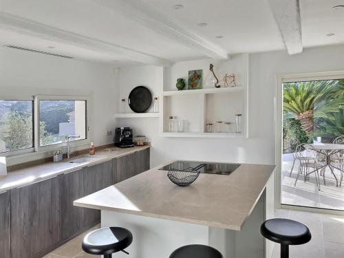 Soleada Sea view Heated pool Beaches in Sainte-Guitte