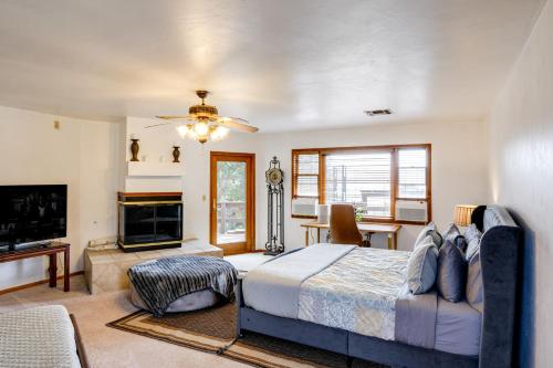 ‘Simple Life Ranch’ w/ Hot Tub & Sauna in Keene! in Golden Hills (CA)