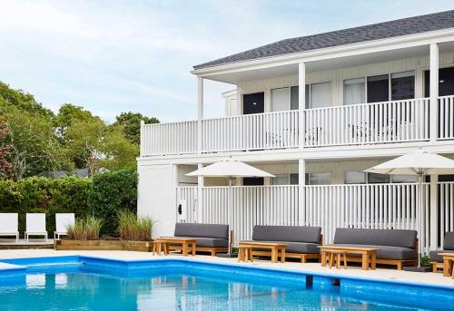Parker Beach Lodge - image 10