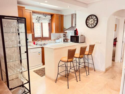 dapur, apartment Playa Flamenca in La Florida