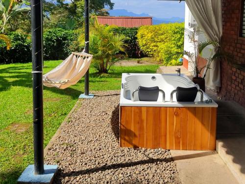 Casa Campestre con jacuzzi y quebrada