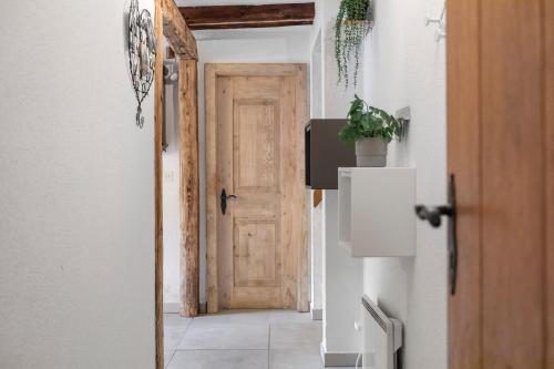 Grand-St-Bernard, Liddes - 4 pers - cosy & rénové (Grand-St-Bernard, Liddes - 4 pers - cosy & renove) in Liddes