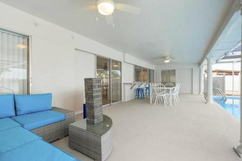 The Seaside Retreat, FREE heated pool in Apollo Beach