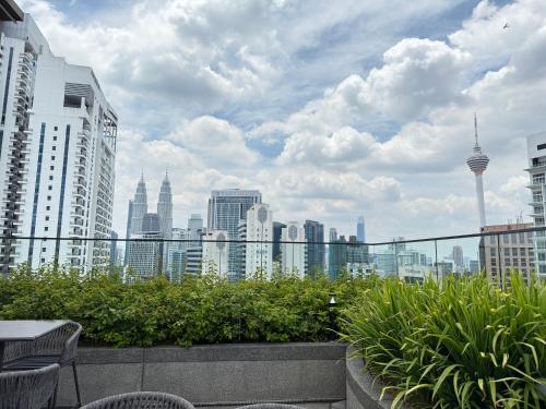 Majestic Residence KLCC By Flixhome - image 8