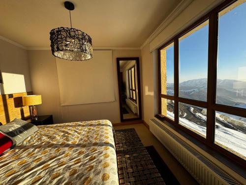 HOM I En el Centro SKI Valle Nevado 3D2B SKI IN y OUT in Valle Nevado