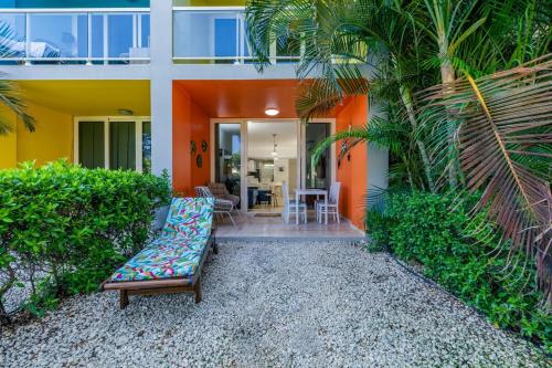 Beautiful apartment in Isla Bonita Residences in บูคูรุย