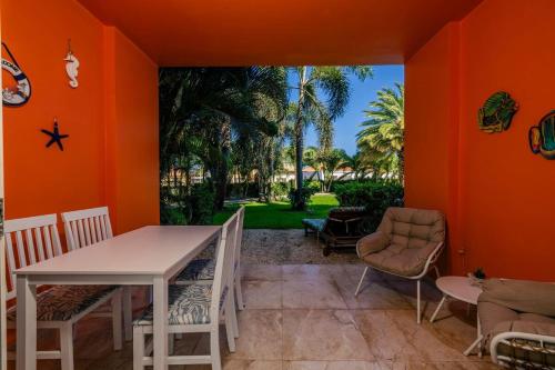 Beautiful apartment in Isla Bonita Residences in บูคูรุย